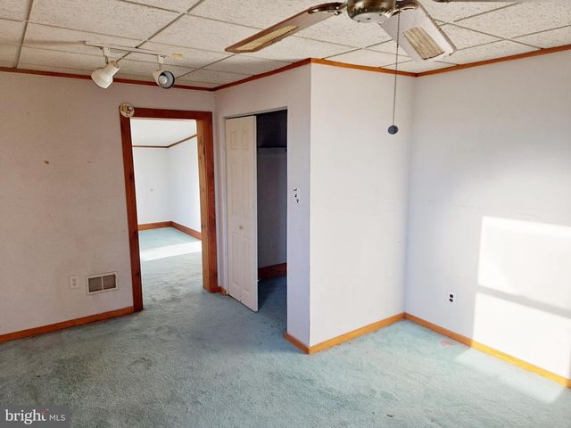 216 BROAD ST, Swedesboro, NJ 08085