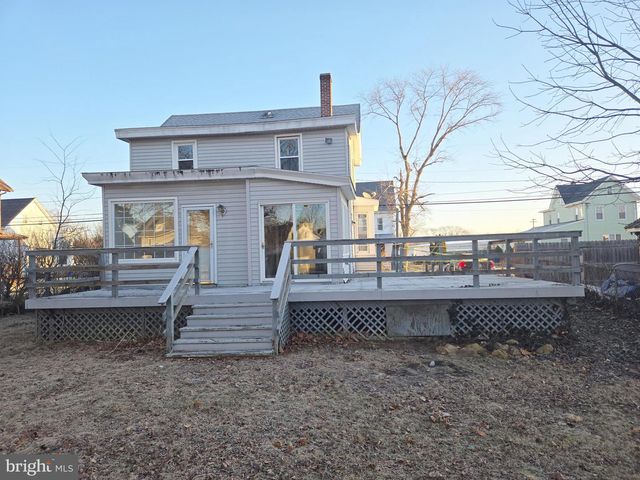 216 BROAD ST, Swedesboro, NJ 08085