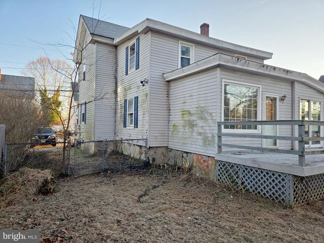 216 BROAD ST, Swedesboro, NJ 08085