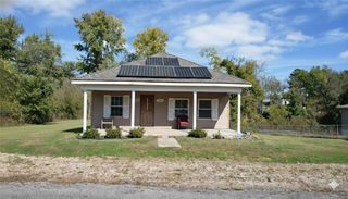 324 E Glenwood Avenue, Rogers, AR 72756