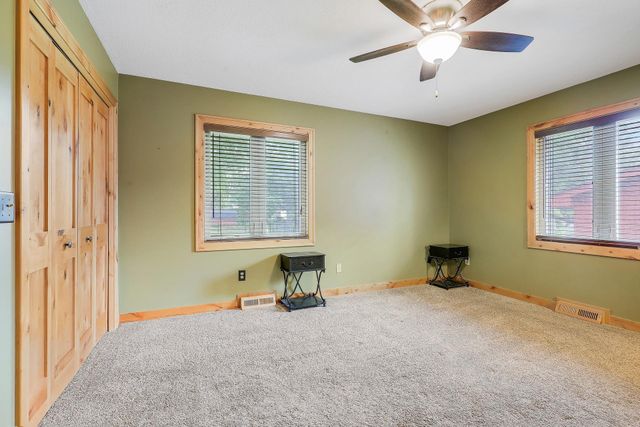 1065 Minnesota Street S, Shakopee, MN 55379