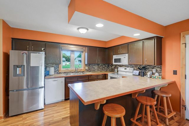 1065 Minnesota Street S, Shakopee, MN 55379