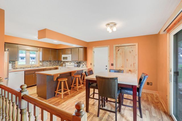 1065 Minnesota Street S, Shakopee, MN 55379