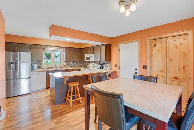 1065 Minnesota Street S, Shakopee, MN 55379