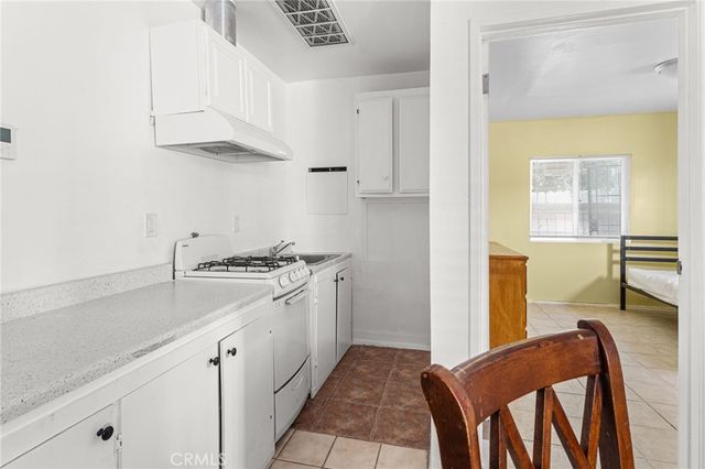 15744 Saticoy Street, Van Nuys, CA 91406