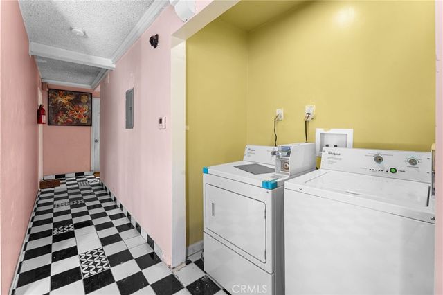 15744 Saticoy Street, Van Nuys, CA 91406