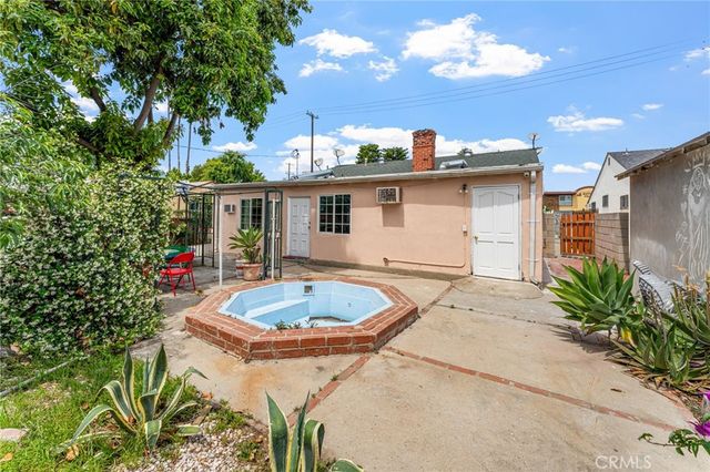 15744 Saticoy Street, Van Nuys, CA 91406