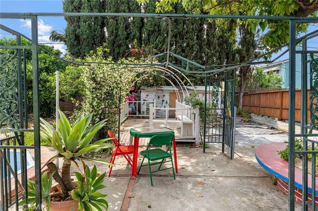 15744 Saticoy Street, Van Nuys, CA 91406
