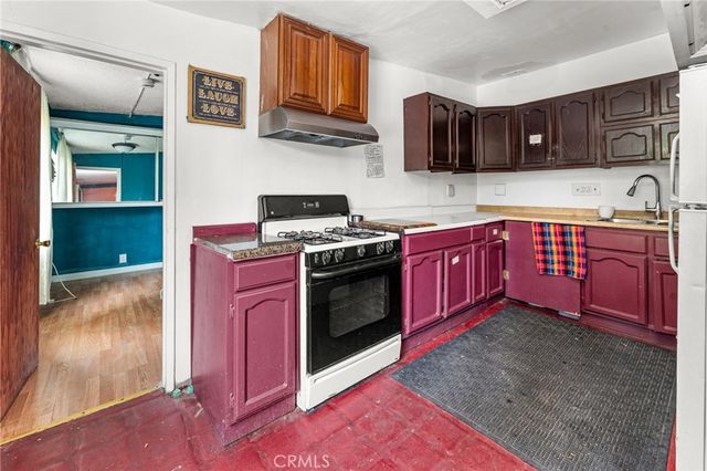 15744 Saticoy Street, Van Nuys, CA 91406