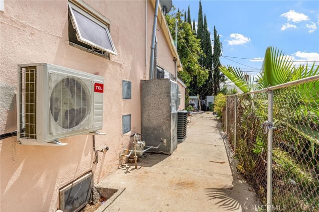 15744 Saticoy Street, Van Nuys, CA 91406