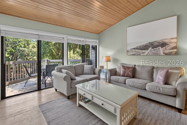 85 Lighthouse Rd Apt 2389, Hilton Head Island, SC 29928