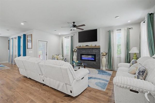 2456 Hidden Creek Road, Kennesaw, GA 30152