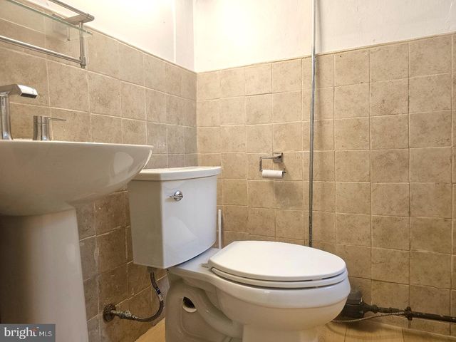 1024 JOHNSTON ST, Philadelphia, PA 19148