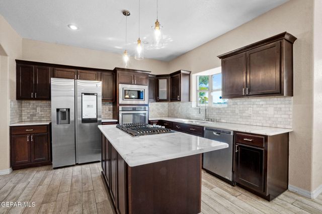 3140 SUNNY PRAIRIE Drive, El Paso, TX 79938