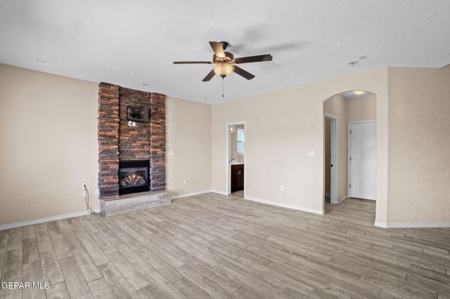 3140 SUNNY PRAIRIE Drive, El Paso, TX 79938