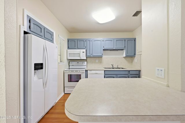 457 NIGHTINGALE Road, Jacksonville, FL 32216