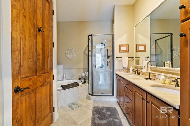 3944 Todd Lane 604, Gulf Shores, AL 36542
