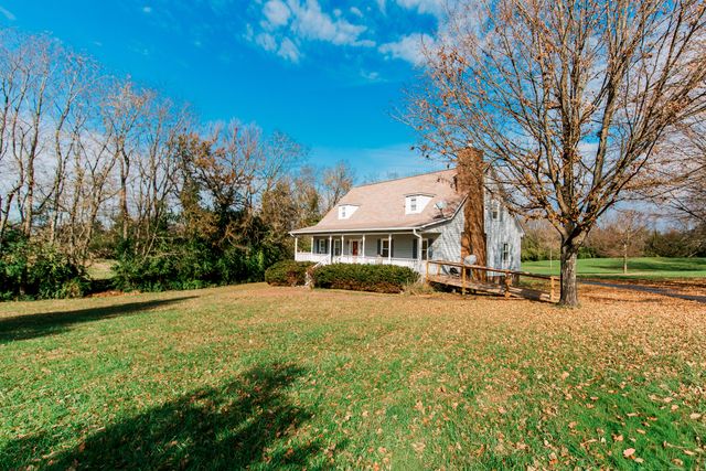 3981 Winchester Road, Lexington, KY 40509