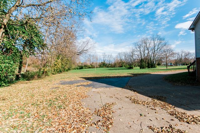 3981 Winchester Road, Lexington, KY 40509