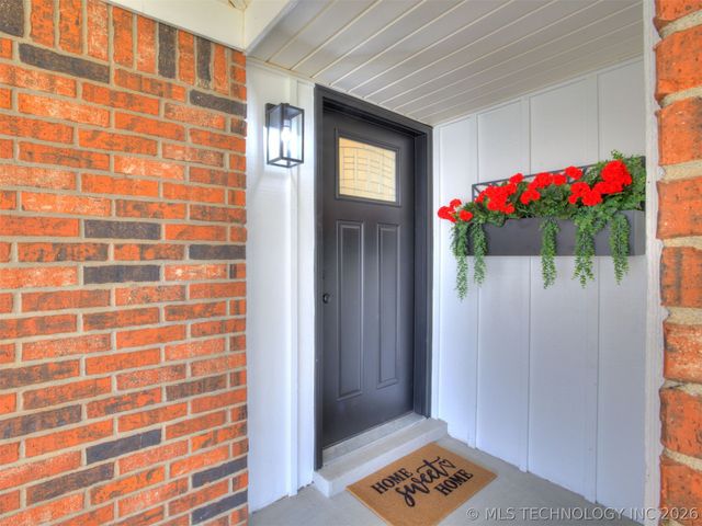 702 Trinidad Drive, Sand Springs, OK 74063