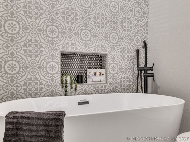 702 Trinidad Drive, Sand Springs, OK 74063