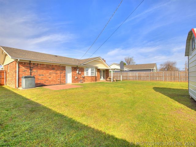 702 Trinidad Drive, Sand Springs, OK 74063