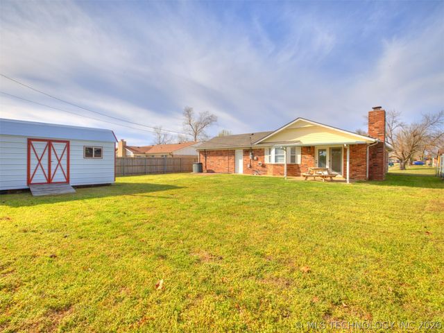 702 Trinidad Drive, Sand Springs, OK 74063