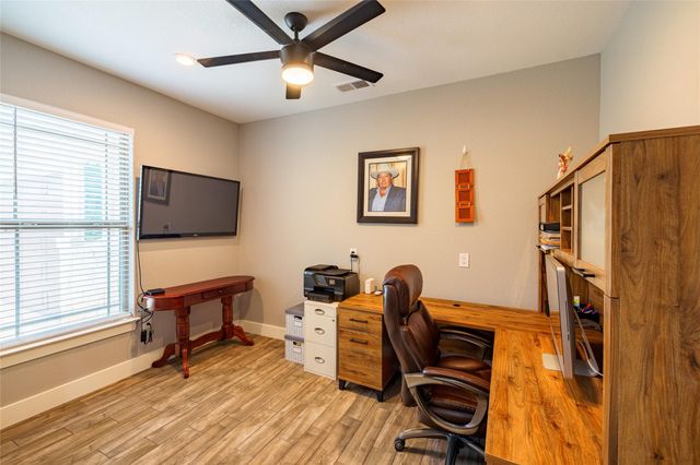 200 Wood CV, Georgetown, TX 78633