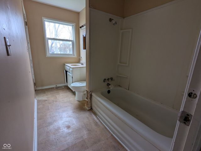 3619 Lori Lane, Indianapolis, IN 46226