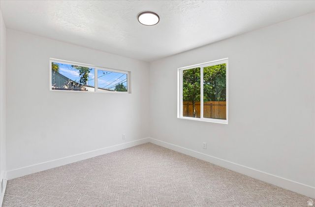 19 E 5878 S, Murray, UT 84107