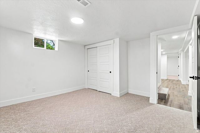 19 E 5878 S, Murray, UT 84107