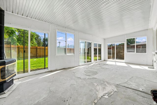 19 E 5878 S, Murray, UT 84107