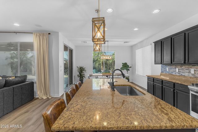 2546 E CAROB Drive, Gilbert, AZ 85298