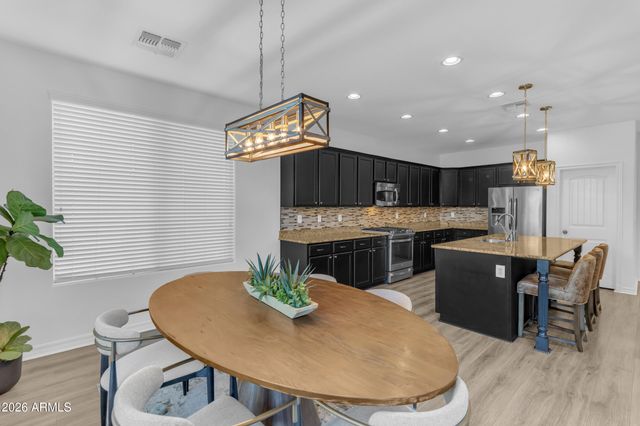 2546 E CAROB Drive, Gilbert, AZ 85298