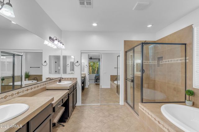 2546 E CAROB Drive, Gilbert, AZ 85298