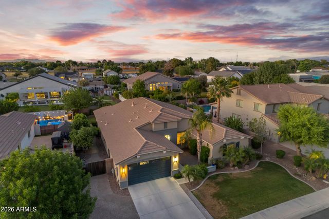 2546 E CAROB Drive, Gilbert, AZ 85298