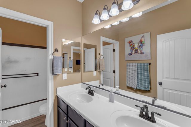 2546 E CAROB Drive, Gilbert, AZ 85298