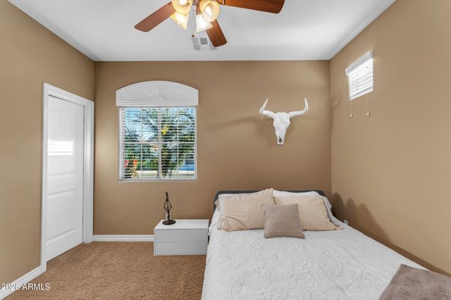 2546 E CAROB Drive, Gilbert, AZ 85298