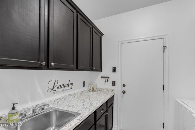 2546 E CAROB Drive, Gilbert, AZ 85298