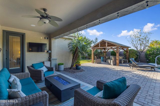 2546 E CAROB Drive, Gilbert, AZ 85298