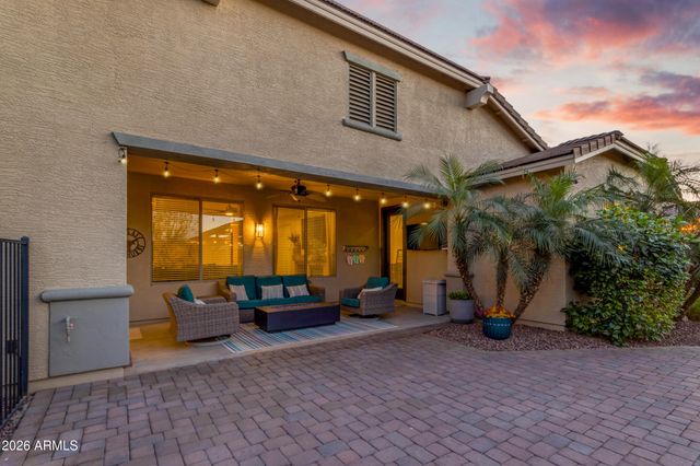 2546 E CAROB Drive, Gilbert, AZ 85298