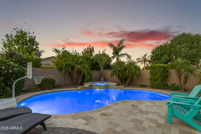 2546 E CAROB Drive, Gilbert, AZ 85298