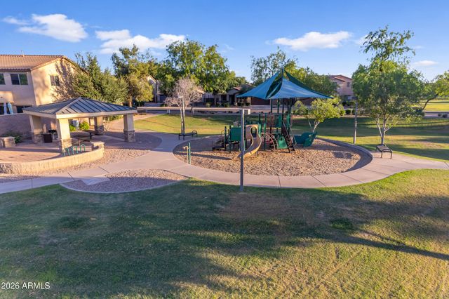 2546 E CAROB Drive, Gilbert, AZ 85298