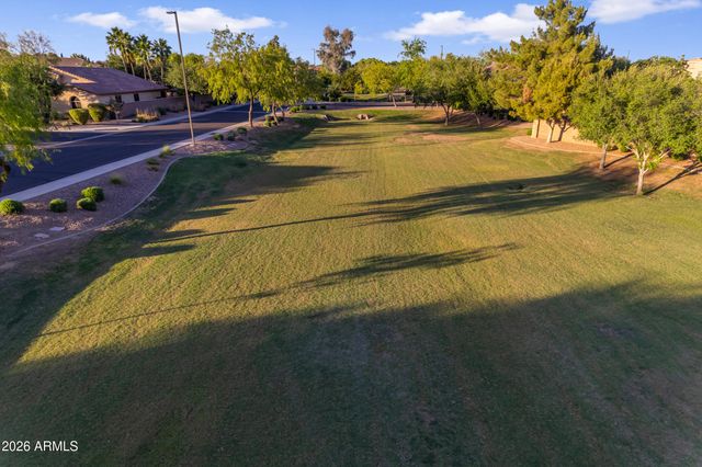 2546 E CAROB Drive, Gilbert, AZ 85298