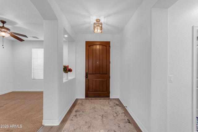 2546 E CAROB Drive, Gilbert, AZ 85298