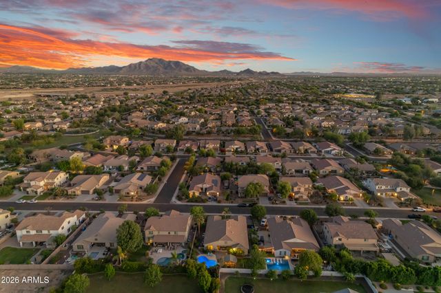 2546 E CAROB Drive, Gilbert, AZ 85298