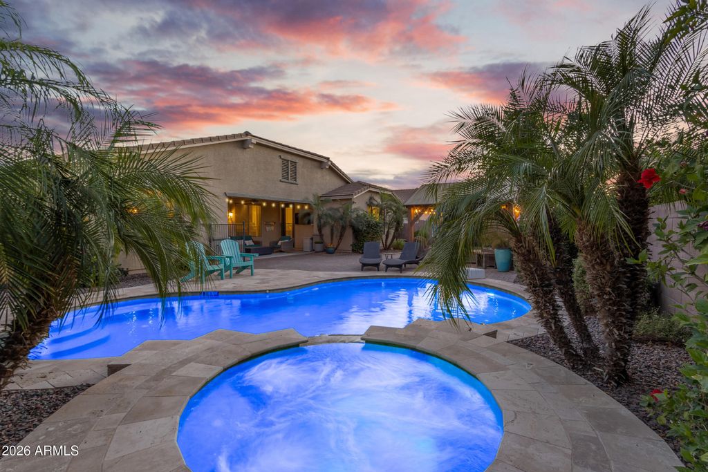 2546 E CAROB Drive, Gilbert, AZ 85298