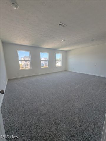 822 Meadow Lake Drive, Elyria, OH 44035