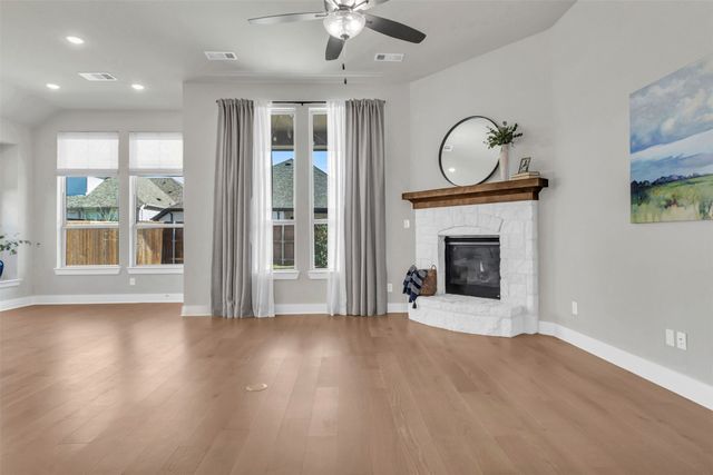 4112 Silver Spur Court, Aubrey, TX 76227