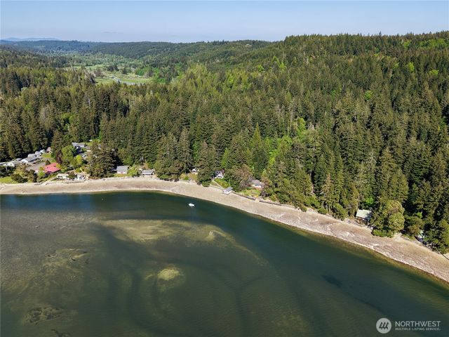 13861 NE North Shore Road, Belfair, WA 98528